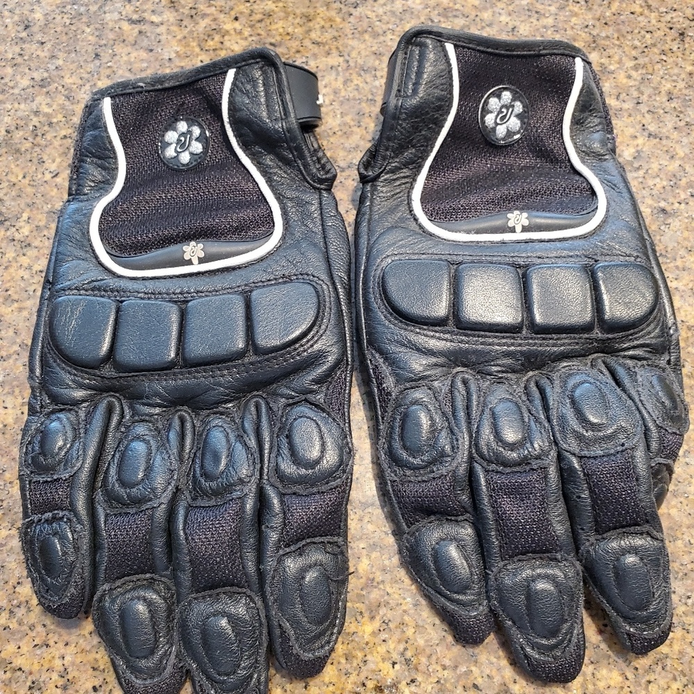 Women's rocket motorcycle gloves